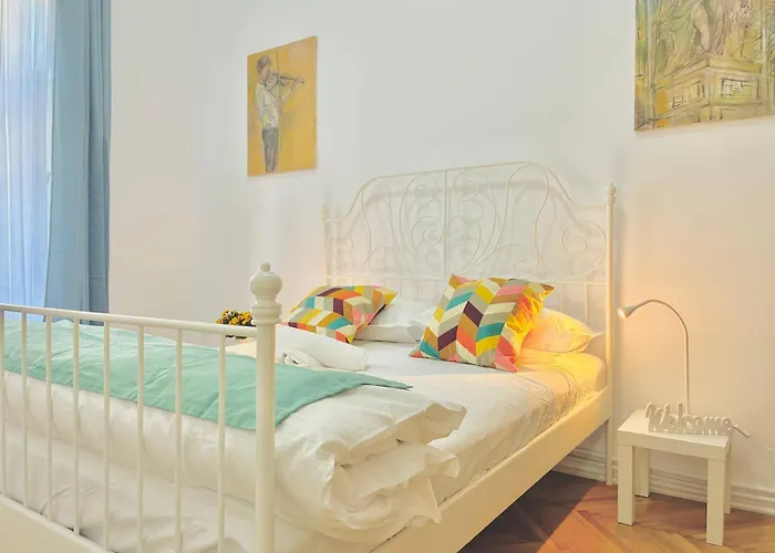 Joy Unirii 3 טימישוארה