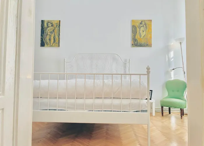 דירה Joy Unirii 3 *